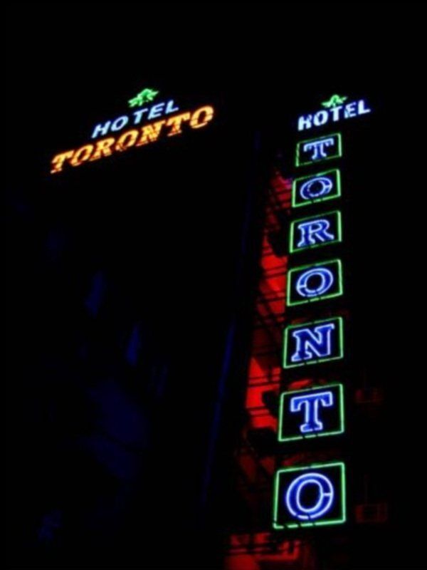 Hotel Toronto New Delhi Exterior photo